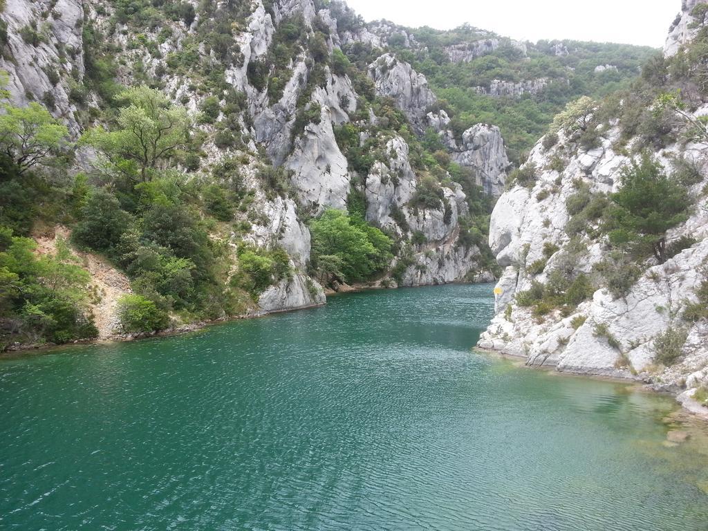 Taradeau Un Petit Coin De Paradis חדר תמונה